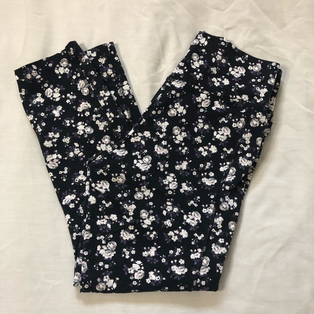 Victoria Secret PINK Leggings with Pockets- Size L